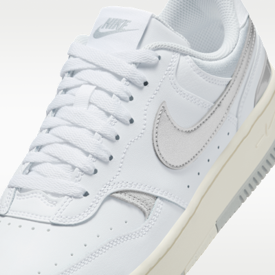 ナイキ ガンマ フォース ウィメンズシューズ