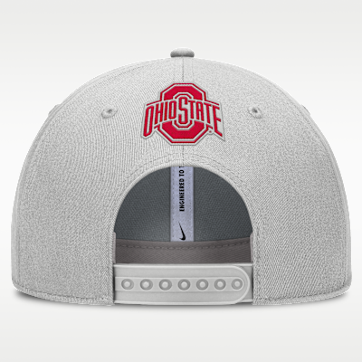 Gorra universitaria Nike ajustable para hombre Ohio State On-Field Primetime Rise