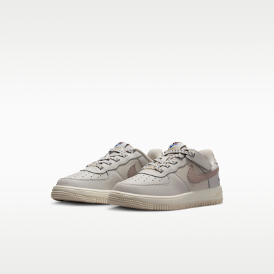 Nike Force 1 Low LV8 EasyOn Younger Kids' Shoes