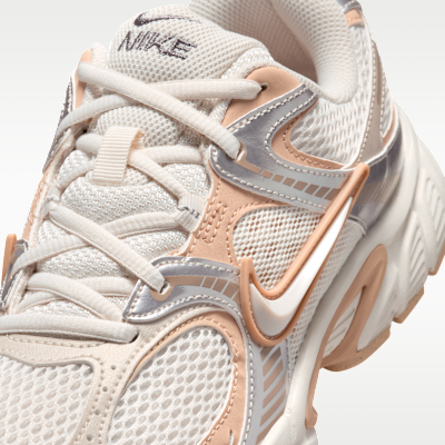 Nike V5 RNR Yansıtıcı Tasarım Vurgulu Kadın Ayakkabısı görsel 7