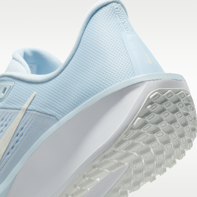 Tenis de correr en pavimento para mujer Nike Quest 6