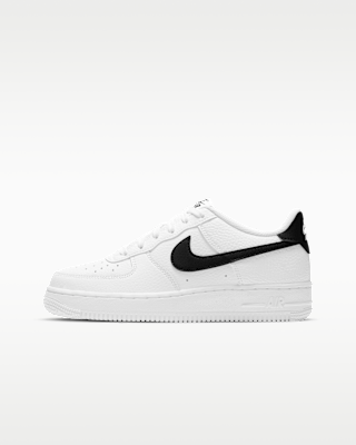 Sko Nike Air Force 1 för ungdom. Nike SE