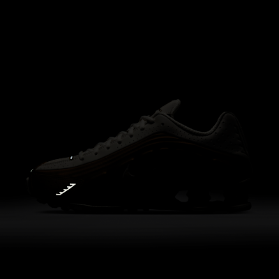Nike Shox R4 Women's Shoes