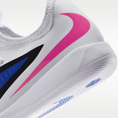 Fotbollssko för inomhusplan/futsal/street Nike Jr. Phantom 6 Low Academy för ungdom
