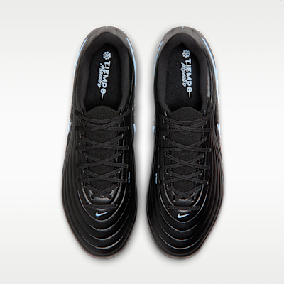 Tacos de fútbol de corte low para terreno duro Nike Tiempo Maestro Academy