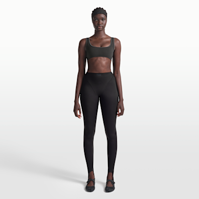 Γυναικείος στηθόδεσμος με μικρή στρογγυλή λαιμόκοψη NikeSKIMS Ribbed Seamless