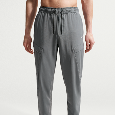 Nike Unlimited Dri-FIT Çok Yönlü Erkek Kargo Eşofman Altı görsel 2