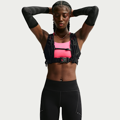 Nike Swift Dri-FIT Yüksek Belli 18 cm Kadın Koşu Şortu görsel 2