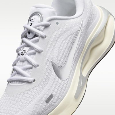 รองเท้าวิ่งโร้ดรันนิ่งผู้หญิง Nike Journey Run