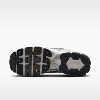 Nike Air Max Moto 2K Erkek Ayakkabısı görsel 2