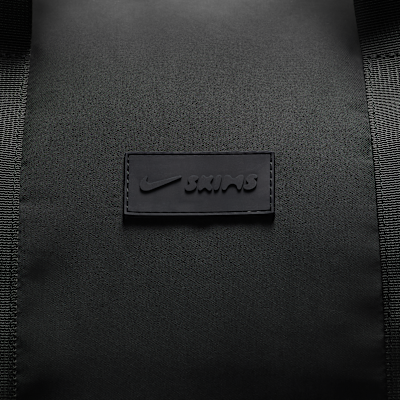 Bolsa de gimnasio acolchada NikeSKIMS