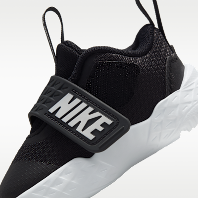 Tenis para bebé e infantil Nike Team Hustle D 12