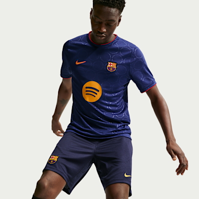Nike FC Barcelona Üçüncü Nike Dri-FIT Maç Öncesi Erkek Futbol Üstü görsel 3