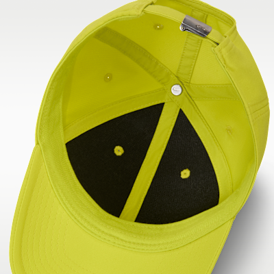 Nike Dri-FIT Club Structured Metal Logo Cap