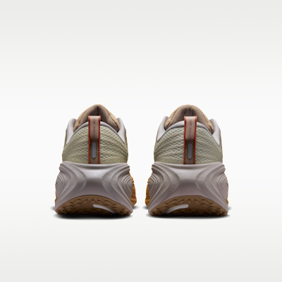 Nike Vomero Plus view 6