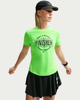 Женские шорты Nike Swift Short-Sleeve Top для бега