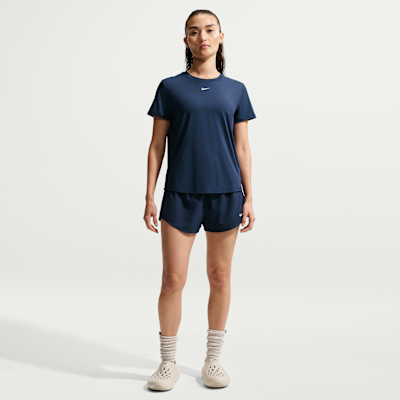 Nike One Classic Dri-FIT Kısa Kollu Kadın Üstü görsel 4