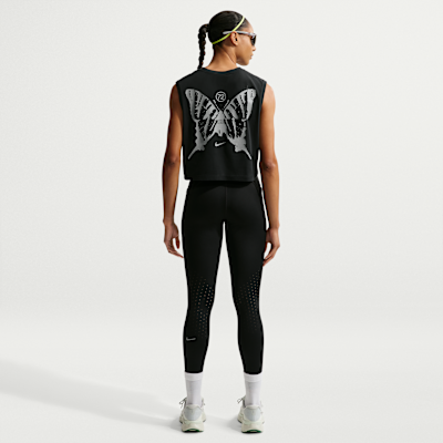 Nike Swift Butterfly Dri-FIT Kolsuz Kadın Koşu Tişörtü görsel 5