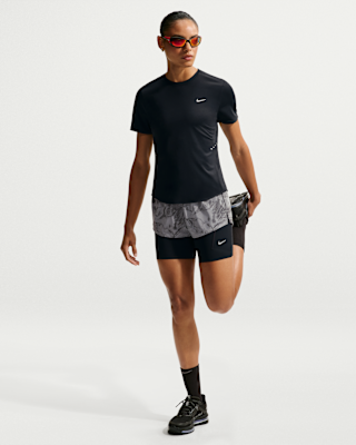 Женские шорты Nike Swift Mid-Rise 2-in-1 Reflective Shorts для бега