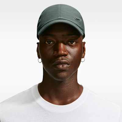 Nike Dri-FIT Club Yumuşak Metal Swoosh Şapka görsel 3