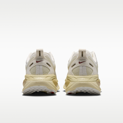 Nike Vomero 18 Kadın Yol Koşu Ayakkabısı görsel 6