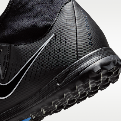 Nike Phantom Luna 2 Academy Turf High-Top Football Shoes