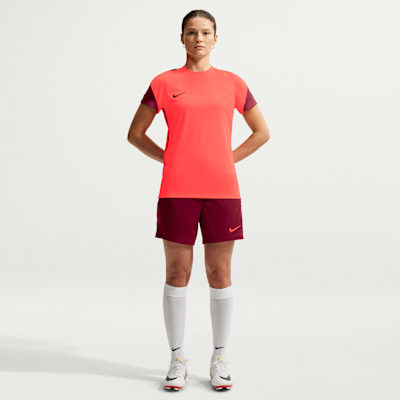 Nike Strike Dri-FIT Örgü Kadın Futbol Şortu