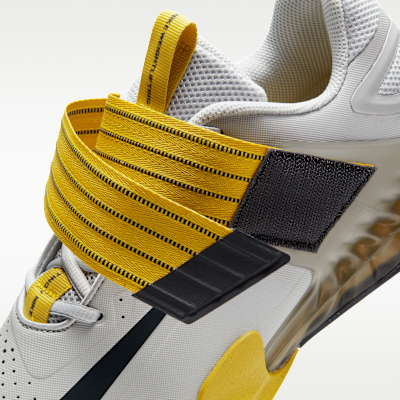 Scarpa per sollevamento pesi Nike Savaleos