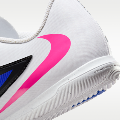 Nike Phantom 6 Low Club Indoor/Court Football Shoe