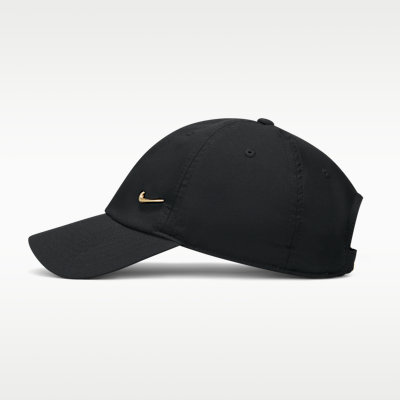 Nike Dri-FIT Club Unstructured Metal Swoosh Cap