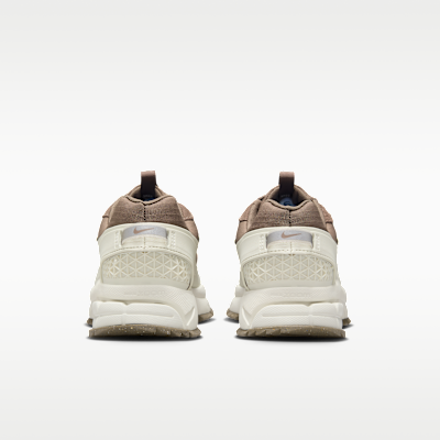 รองเท้าสำหรับฤดูหนาวผู้หญิง Nike Zoom Vomero Roam