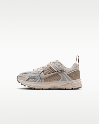 Детские кроссовки Nike Vomero 5 Little Kids' (Classic laces)