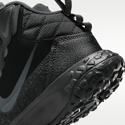 Nike Terrascout Big Kids' Boots with Reflective Accents