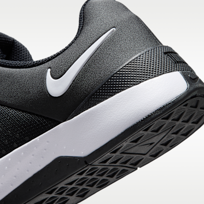 Nike MC Trainer 4 Kadın Antrenman Ayakkabısı görsel 8