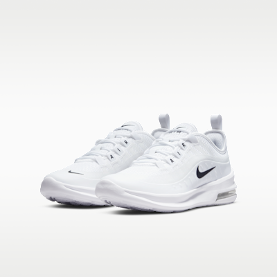 ナイキ エア マックス アクシス ジュニアシューズ