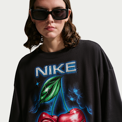 Nike Sportswear Classic Bol Kadın Tişörtü görsel 3