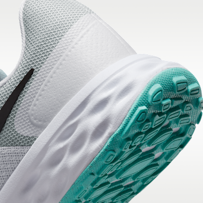 Nike Revolution 6 女款路跑鞋