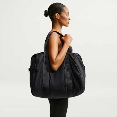 NIKE公式】NikeSKIMS ウィメンズ パファー ジムバッグ.オンライン 