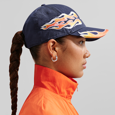 Nike Club Structured OG Flame Cap
