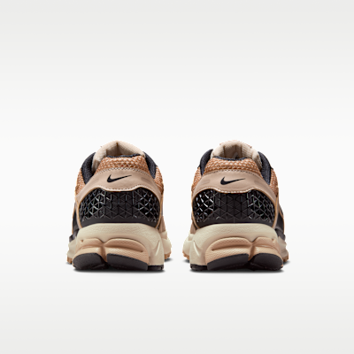 Nike Zoom Vomero 5 女鞋 (具反光裝飾)