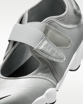 nike air rift womens size 9