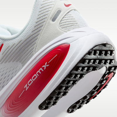 Tenis de correr en pavimento para mujer Nike Vomero 18