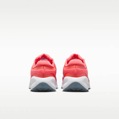 Tenis de correr en pavimento para niños grandes Nike Revolution 7