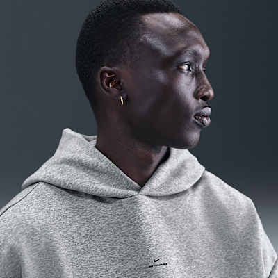 Nike Standard Issue Therma-FIT bolyhosított, kosaras, belebújós, kapucnis férfipulóver