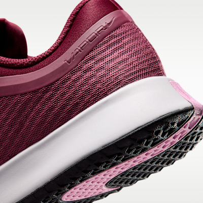 Nike Vapor Pro 3 Sert Kort Kadın Tenis Ayakkabısı görsel 8