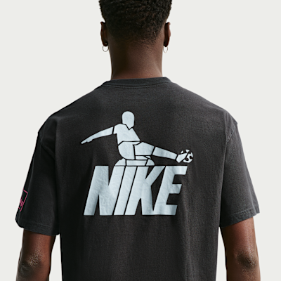 Nike Sportswear Erkek Tişörtü görsel 2