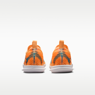 Nike Jr. Mercurial Vapor 16 Academy «Kylian Mbappé» lav fotballsko til innendørsbane/gate til store barn