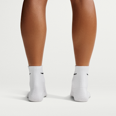 Nike Everyday Plus "Rift" Hafif ve Ayrık Burunlu Bilek Çorapları görsel 3