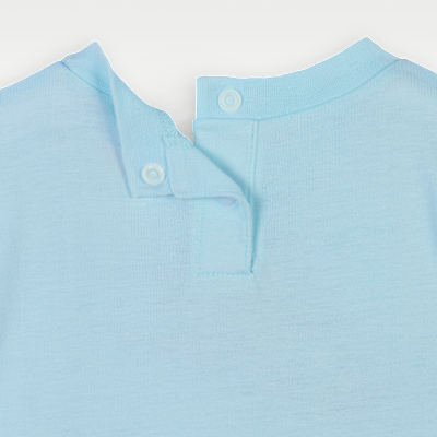 Nike Sportswear PE kezeslábas és karimás sapkaszett babáknak (0-9 hónapos korig)