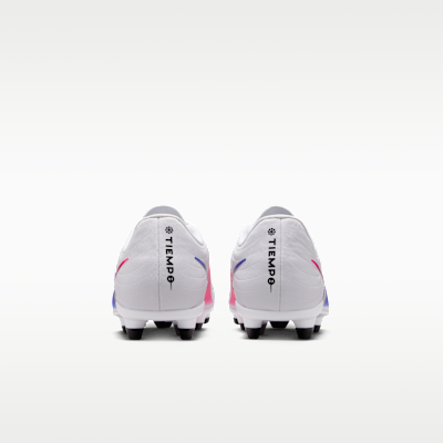 Tacos de fútbol para terrenos múltiples de corte low para niños grandes Nike Jr. Tiempo Maestro Club